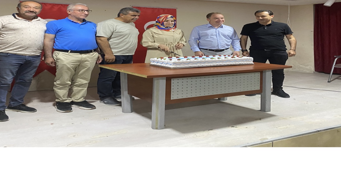 Milli Eğitim müdürümüz Yasin Gülşen okulumuzu ziyaret etti